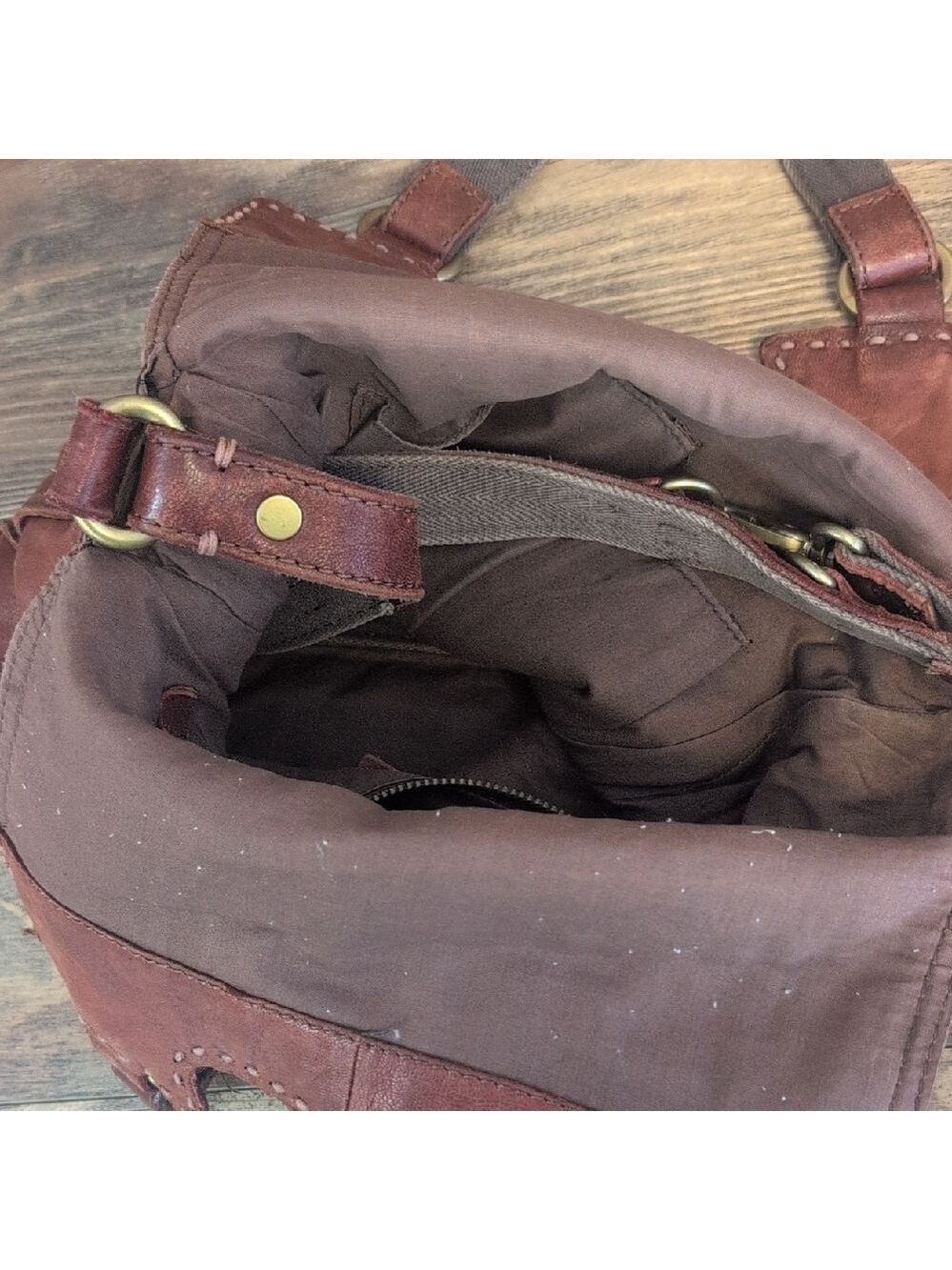 Lucky Brand Vintage Inspired Hobo Crossbody Red Leather Bag C196 - Picture 8 of 13
